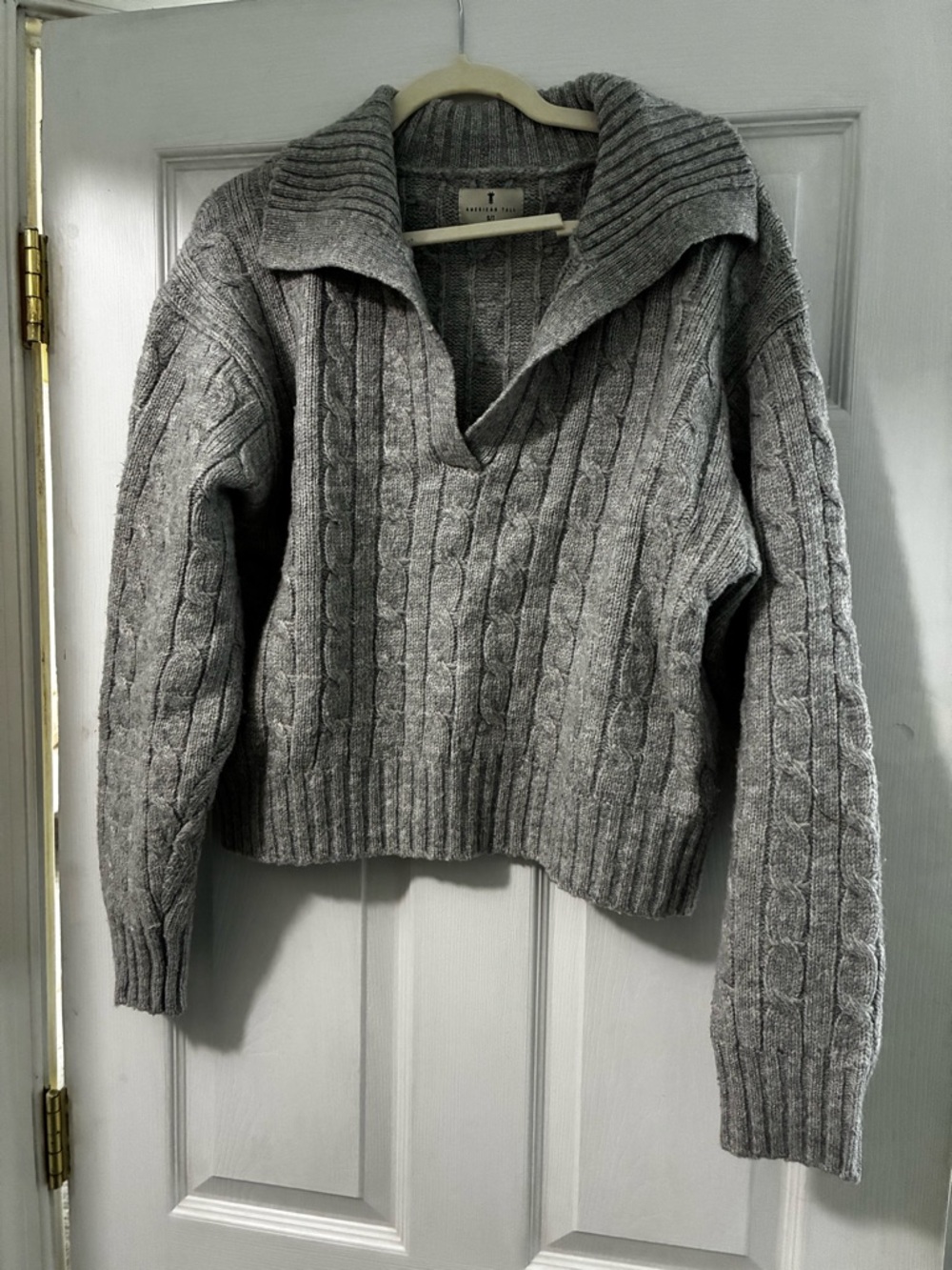 Cable-Knit Open Cowl Sweater - Heather Gray